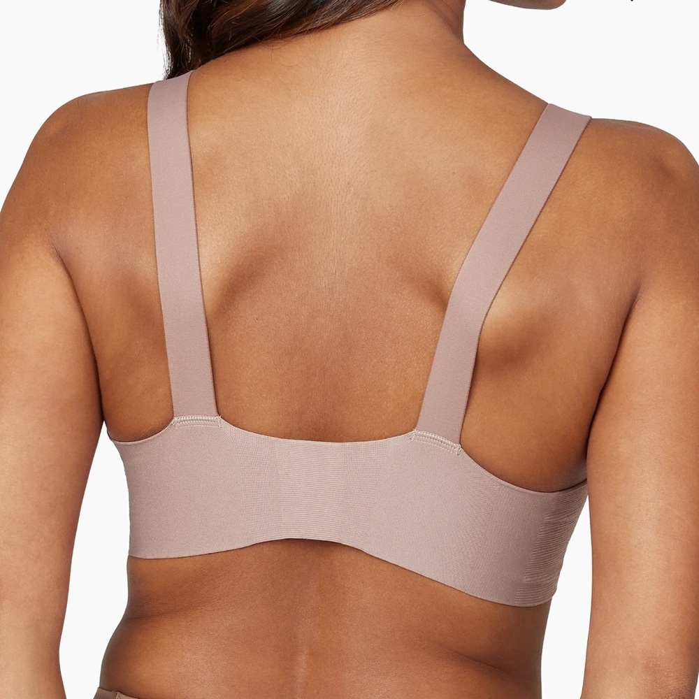 Spanx's full-coverage Bra-llelujah! - Picture 3 of 10